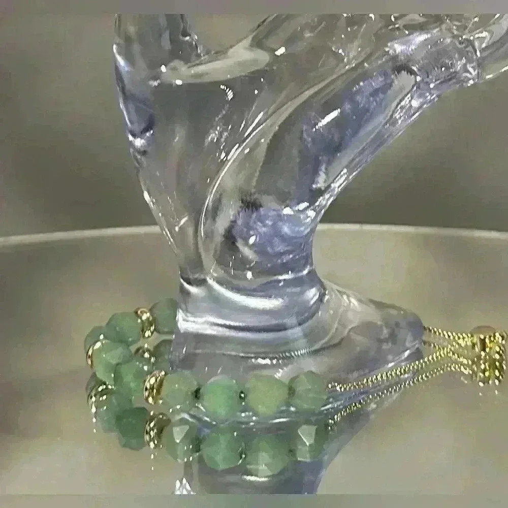 2 for $30 💎Vintage light jade green colour bracelet - Picture 2 of 13